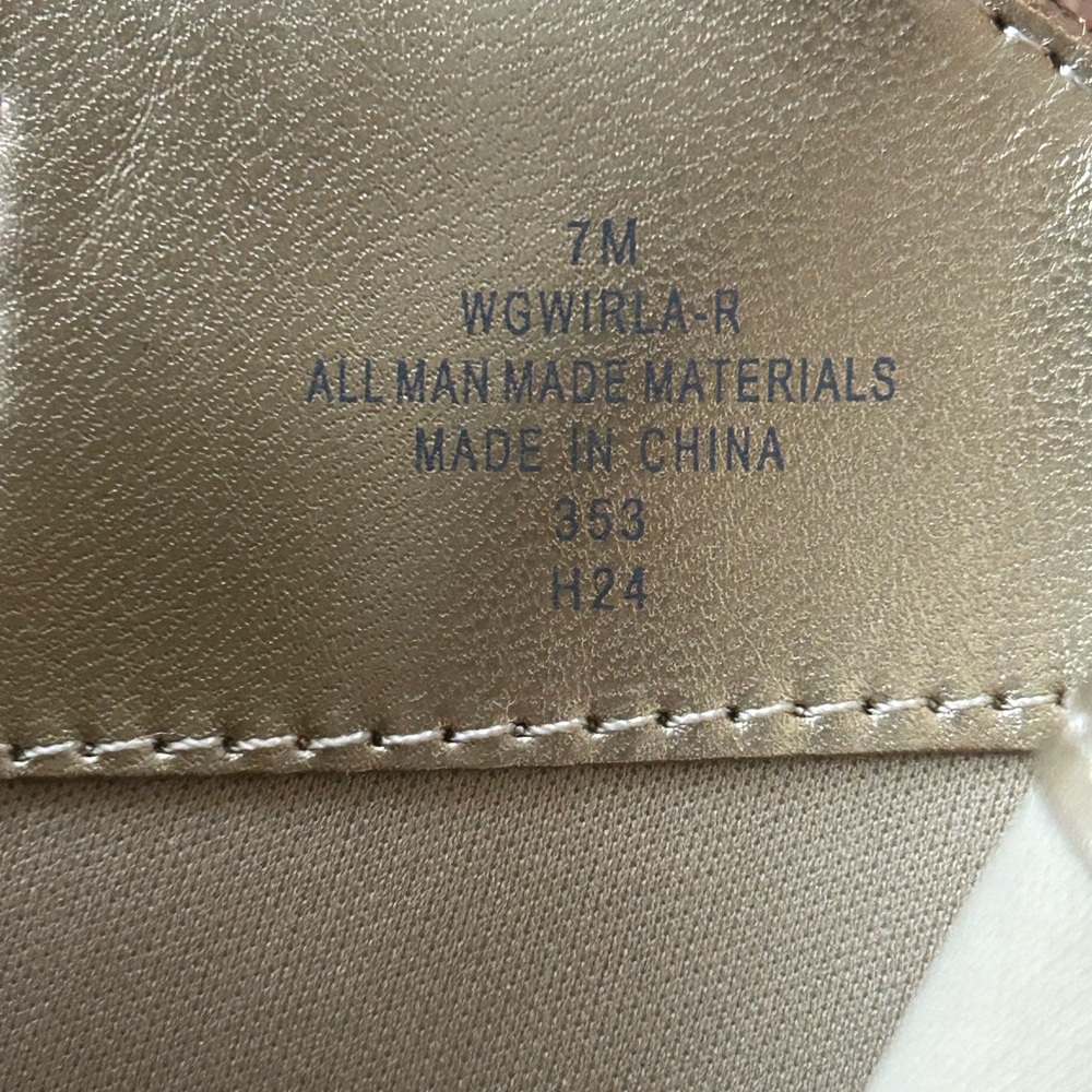Guess Gold Women’s Booties Size 7 - Picture 5 of 6
